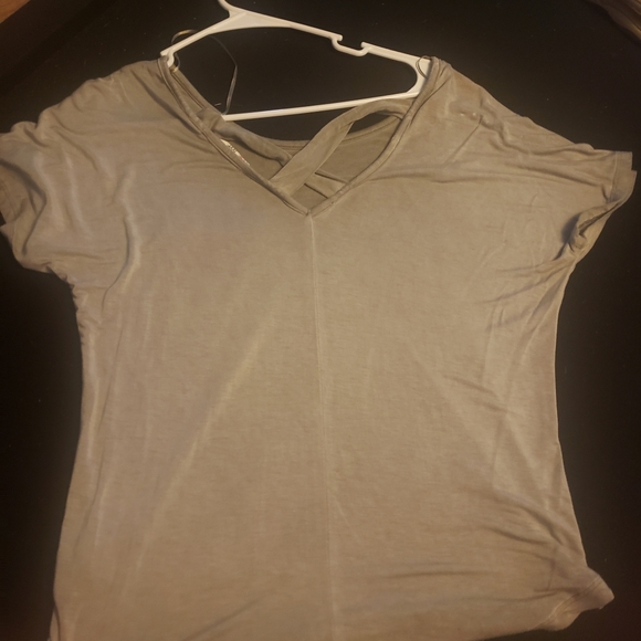 Top - Picture 2 of 3